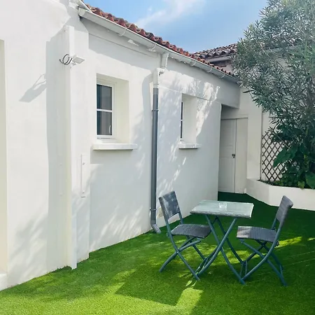 Apartment Le Petit Saintonge - Cour Privee