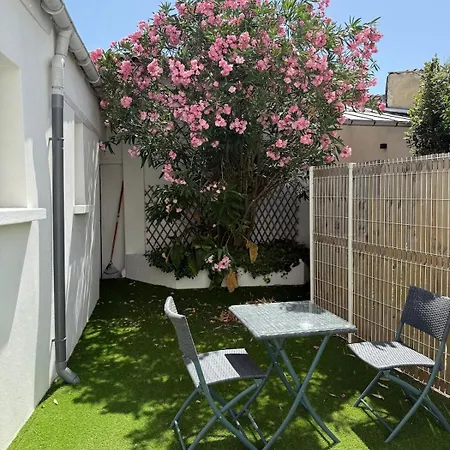 Le Petit Saintonge-cour Privee Et Climatiseur